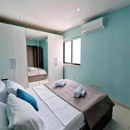 Soul Dive World Penthouse * Saint Julian's